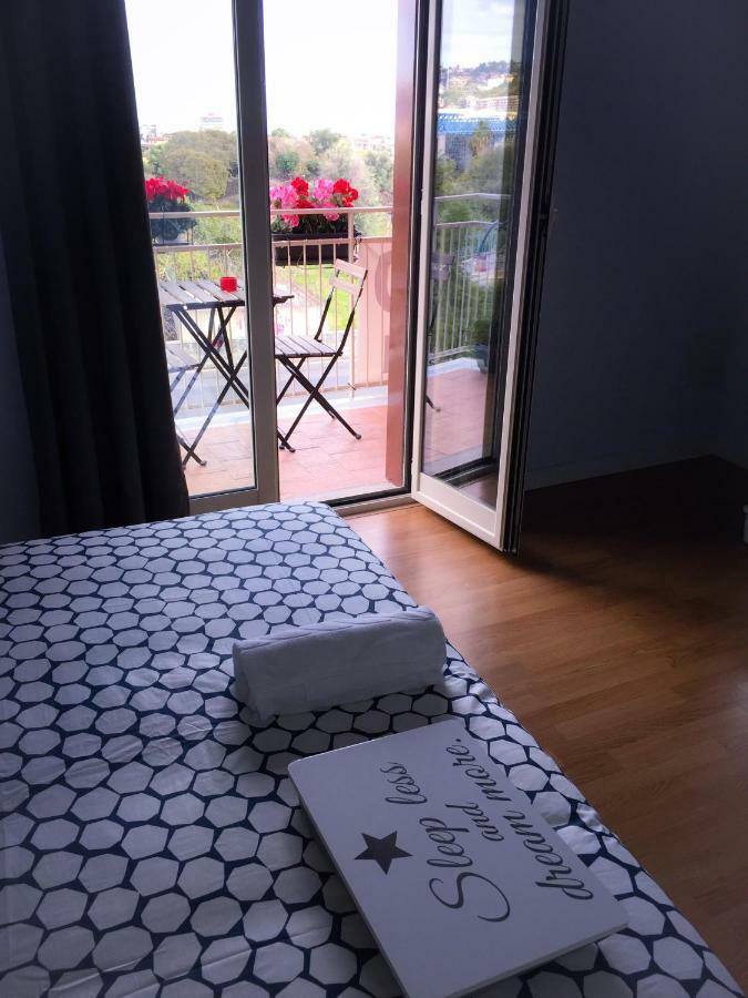 B&B Policlinico Gaspare Rodolico CTA Exterior photo